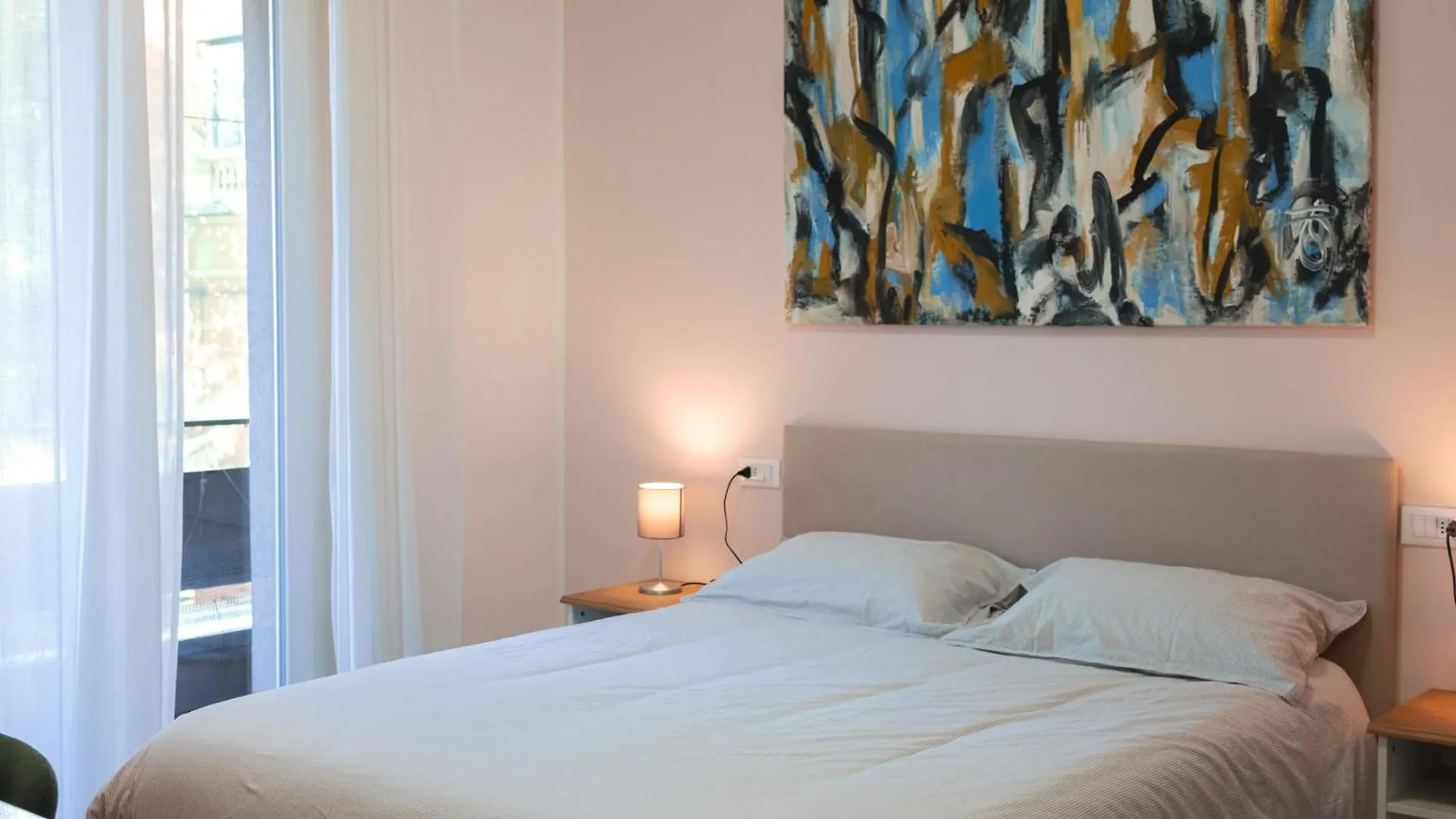 Vikos Lodge Bologna Guest house